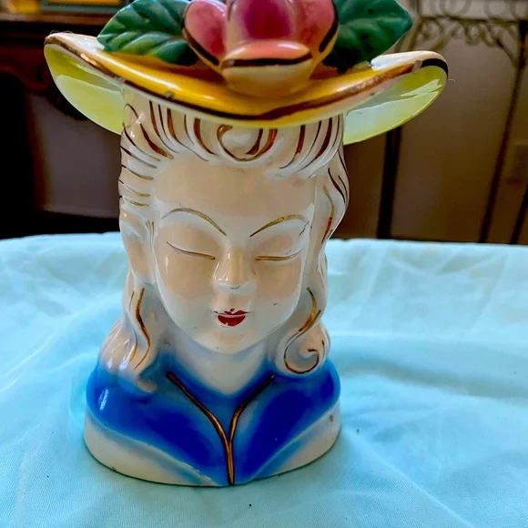 LADY HEAD VASE 7” - Picture 7 of 7